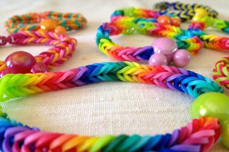 How to weave a bracelet from elastic bands: 8 best patterns (video)