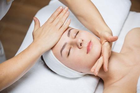 Massage for a facelift at home: 8 video lessons