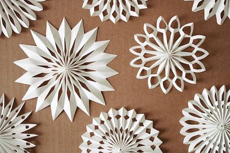 Volumetric paper snowflake: 8 beautiful DIY ideas (step by step)