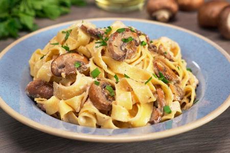 Pâtes aux champignons : 12 délicieuses recettes (étape par étape)