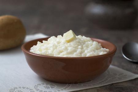 Rice porridge with milk: 10 delicious and easy recipes (step by step)