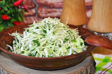 Fresh cabbage salad: 20 delicious recipes for every day