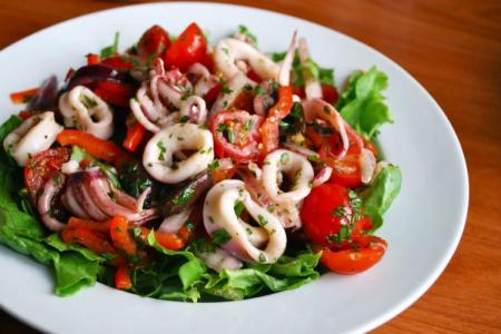 Squid salads: 20 of the most delicious and simple recipes