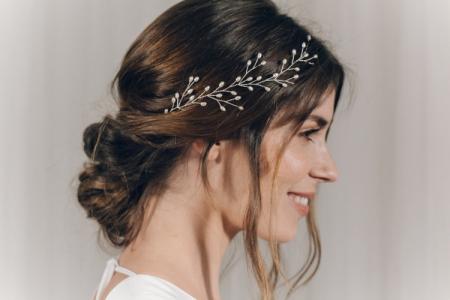 Wedding hairstyles for medium hair: 20 ideas (photo)